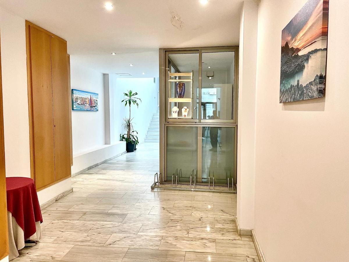 Apartaments Voramar 2 Cambrils Exteriör bild